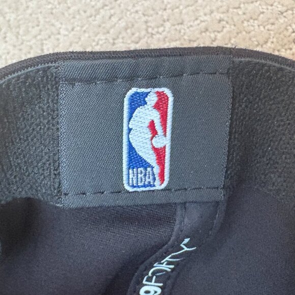New Era Boston Celtics 9FORTY Black Stretch Snapback Adjustable Hat Cap OSFM NWT - Picture 6 of 6